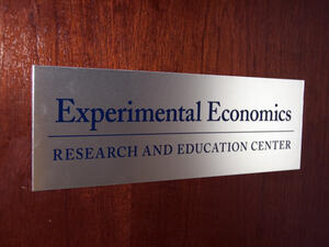 lab sign