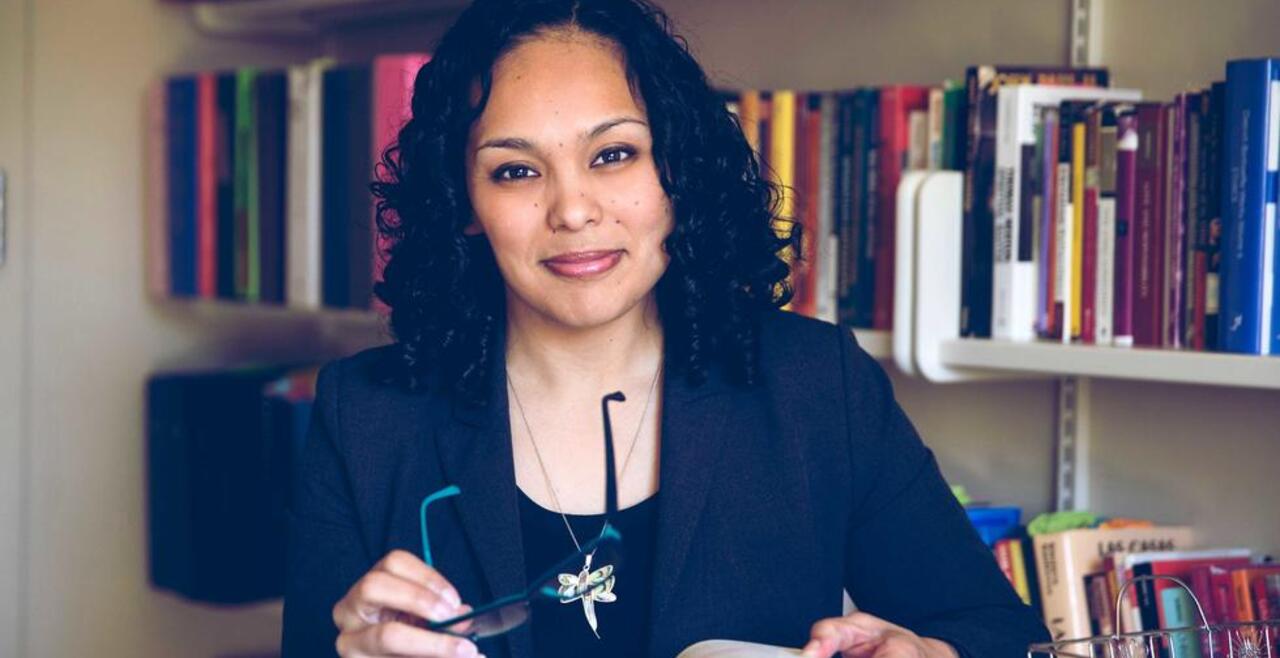 Dr. Flores investigates the relationship between religion, art, and democracy, emphasizing Latine theology, ethics, and politics.